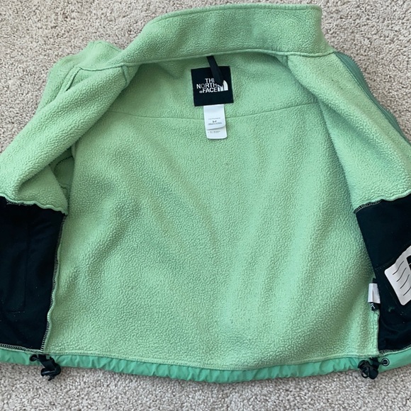 The North Face Jacket Youth in size S-P - Picture 14 of 16